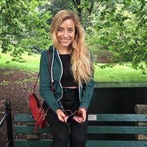 Meet your Posher, Alexandra